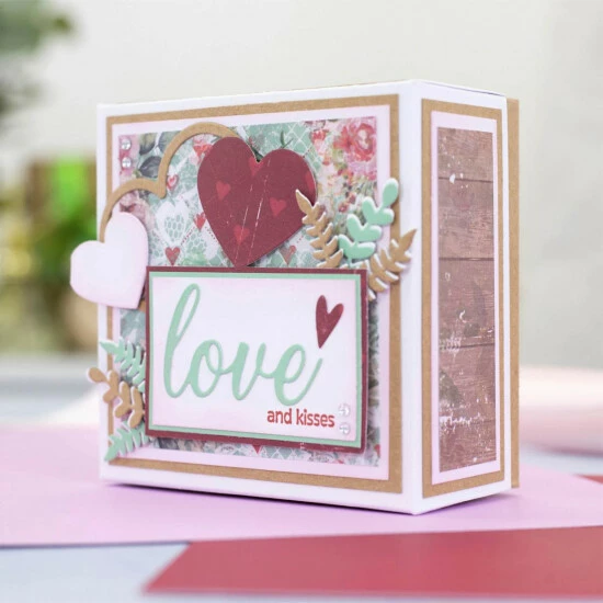 Crafter's Companion Sara Signature Sent With Love Box 4 Crafter's Companion Sara Signature Sent With Love Box - Image 4